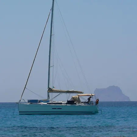 Fronte Mare Azzurro דירה *
